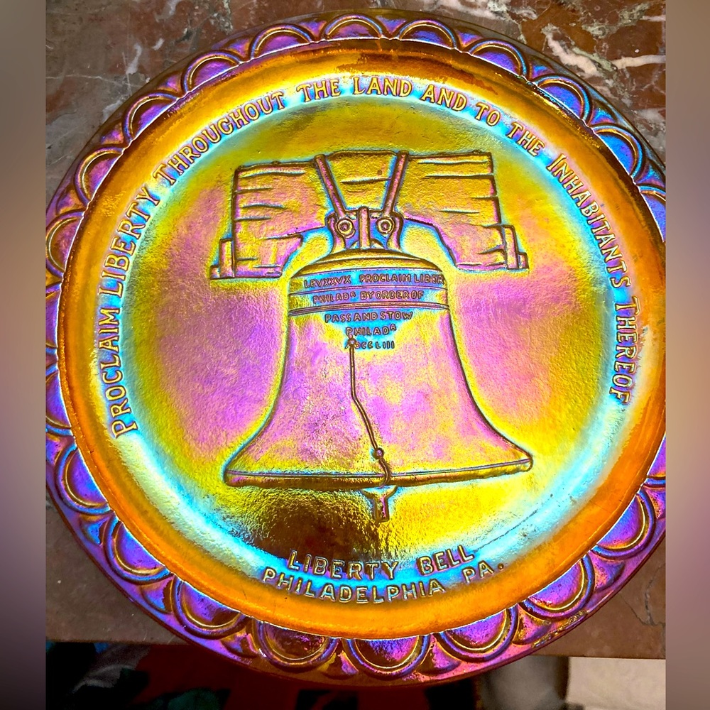Vintage carnival Indian glass bicentennial liberty bell plate